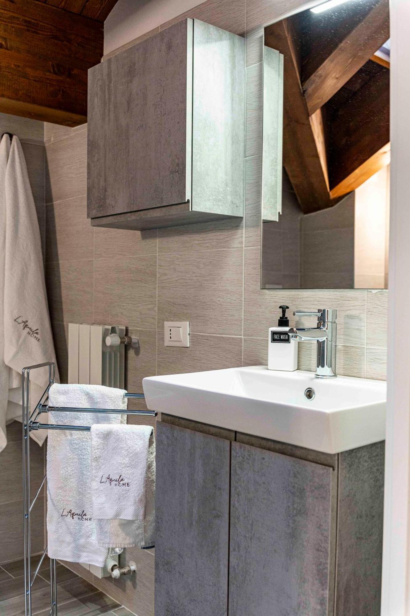 L'Aquila Home 'Il Comfort In 4 Camere' מראה חיצוני תמונה